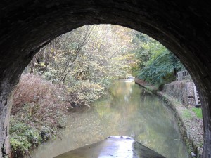 Braunston tunnel and idyllic, tranquil mooring